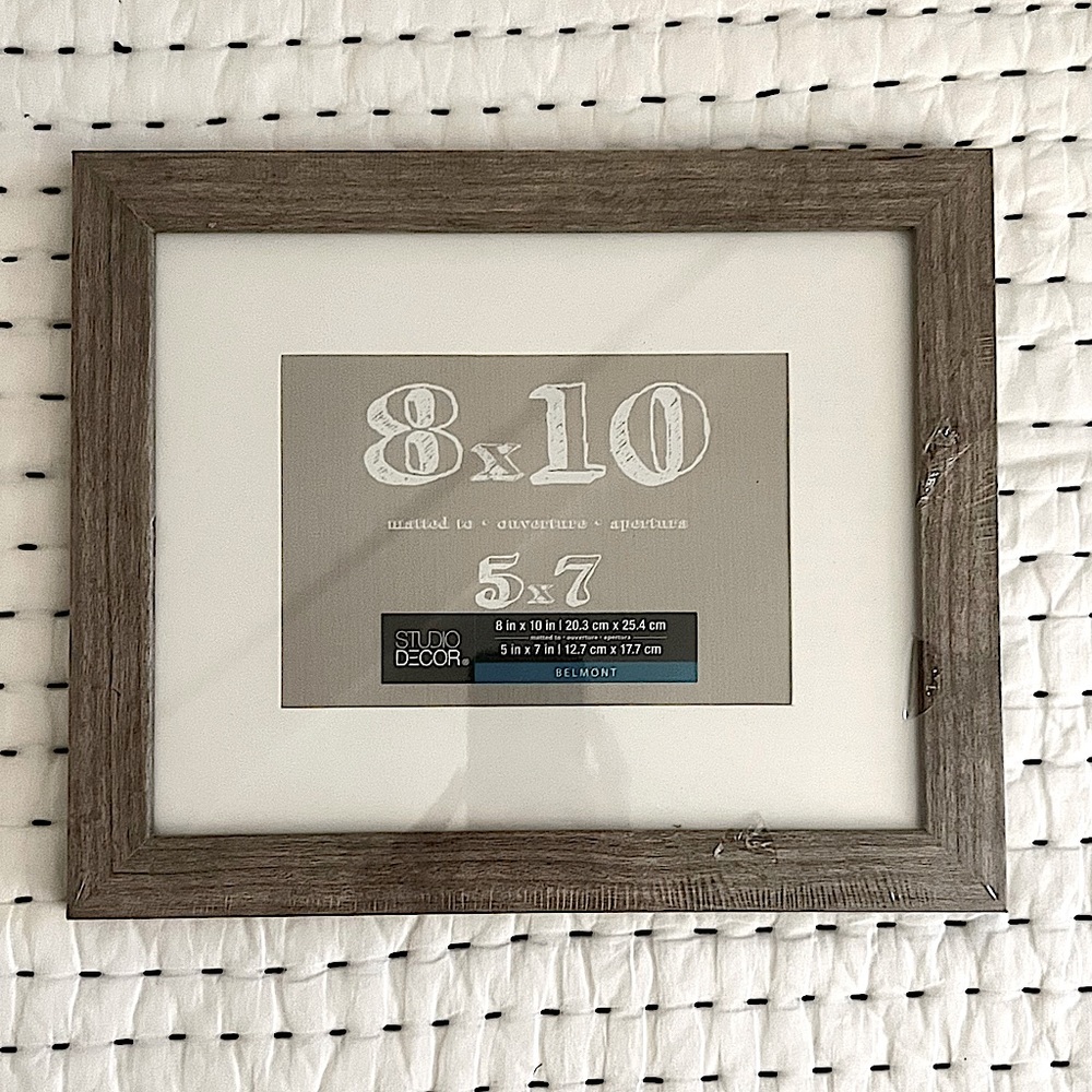 Rustic Wood Picture Frame - 8 x 10 (frame size 8x10, holds 5x7 picture)